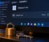 Windows 11 Etkinleştirme ekranında etkin durum satırı, önünde asma kilit ve anahtar